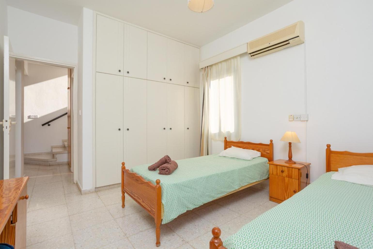 Villa Charoula Pente Paphos Eksteriør billede